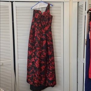Floor length gown, one shoulder,worn once